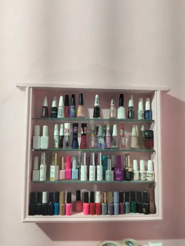 Pratileira para esmalte