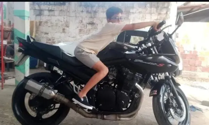 Vendo Bandit 650s ano 2008 carburada