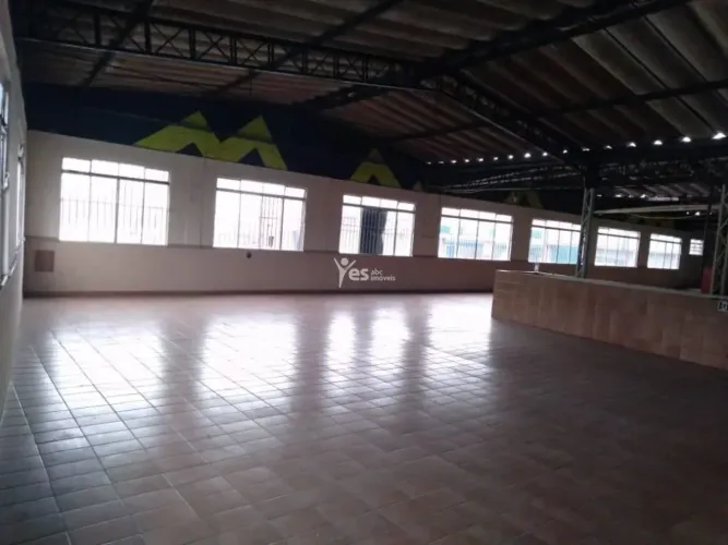Amplo Salão Comercial em Localização Estratégica no Demarchi! REF: 20532