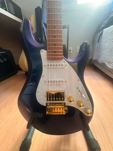 Guitarra Seizi Katana Ghost