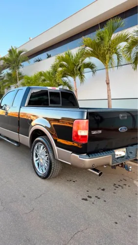 Ford F-150 Lariat 4X4 5.0 V8 2003