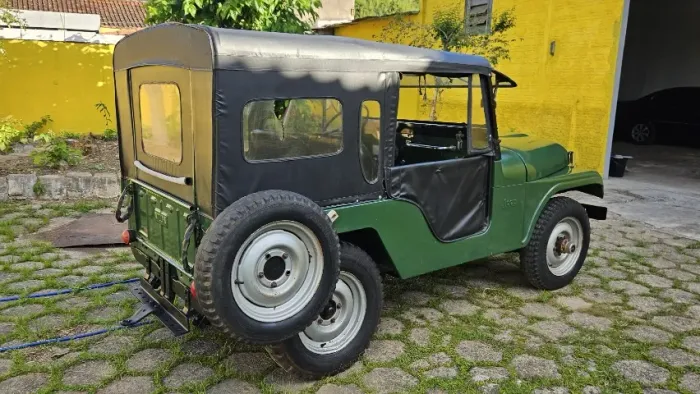 Willys Overland Jeep 2.6 12V Gasolina 2P 1966