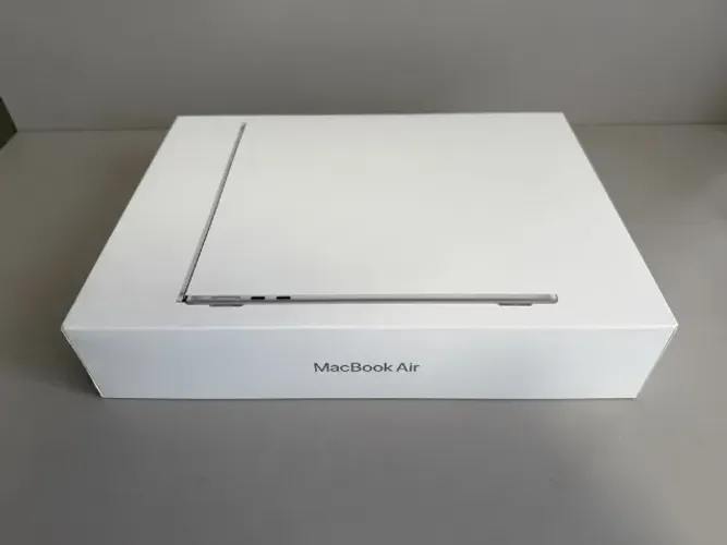 Apple Macbook Air 13 Polegadas Chip M4 - 16gb SSD 256gb - Prateado