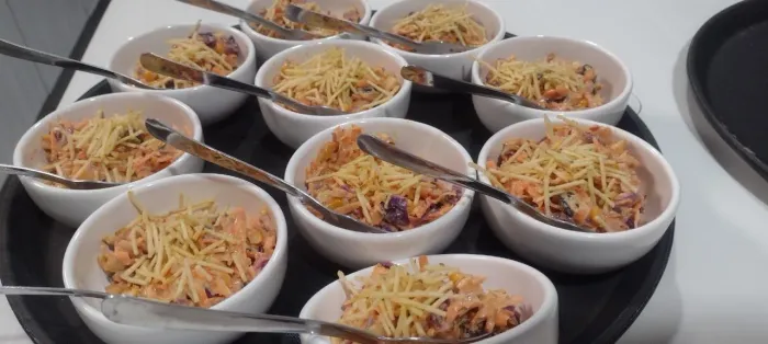 Mini lanche para sua festa escondidinho de carne de sol salpicão 
