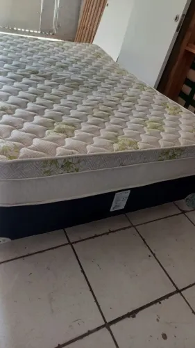 cama box casal usada mais em bom estado para uso