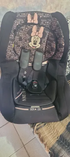 Cadeira de carro menina