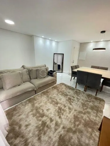 Apartamento à venda no Condomínio Spazio Roma em Vinhedo, interior de São Paulo.