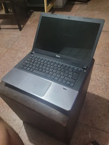 Notebook Dell vostro i5 com defeito