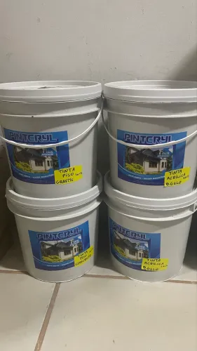 Tinta interna e externa 3,6 e 18 litros a partir de 38 reais