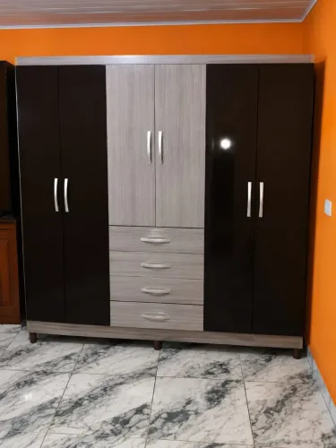 Guarda roupa casal