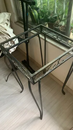 Base de mesa as lateral em ferro fundido preto