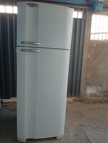 geladeira Eletrolux 462 litros funcionando perfeitamente
