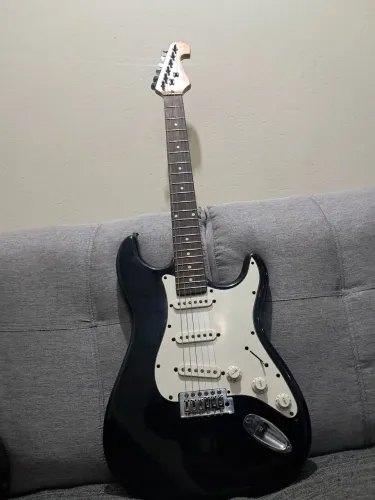 Guitarra memphis m22