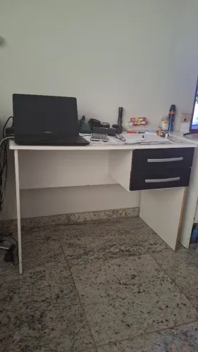 Mesa de Escritório 