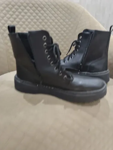 Bota 42