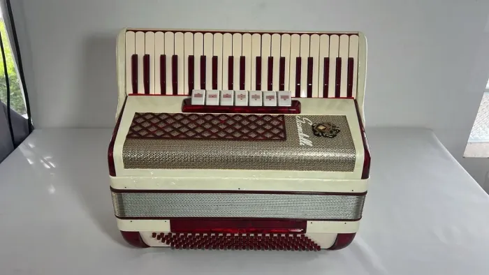 ACORDEON SCANDALLI - SÉRIE OURO