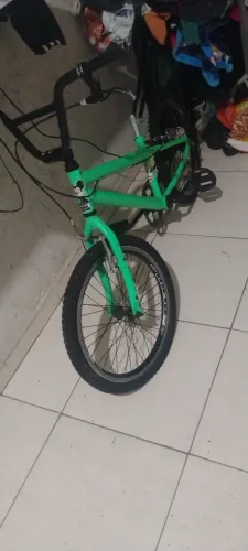 BIKE SEMI NOVA COMPRADA ESSE ANO 