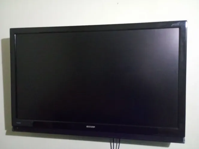 Tv 42 SEMP HDMI não é Smart