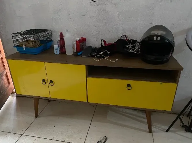 Aparador com painel de tv