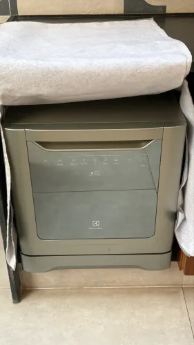 Lava-louças ELECTROLUX 8 Serviços LE08S - Cinza