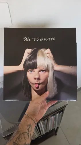 Sia - This is Acting (disco de vinil)