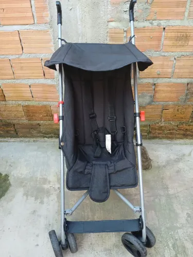 Carrinho de bebê ? Estilo sombrinha seminovo 