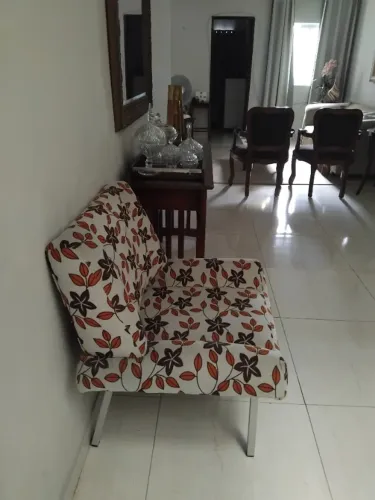 Cadeira de apoio para sala 