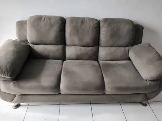 SOFÁ 3 LUGARES