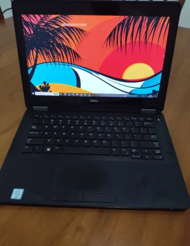 Dell Latitude E7270 ? 12,5" Touch ? i5 6a ? 8GB ? SSD 256GB ? W10 Pro