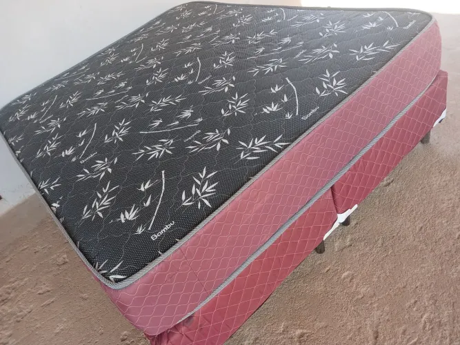 Cama box Queen 