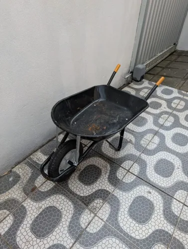 Carrinho de mão 