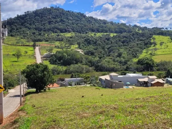 LOTE 805m2 - Condomínio Vivendas Serra Negra (Aceito Carro)