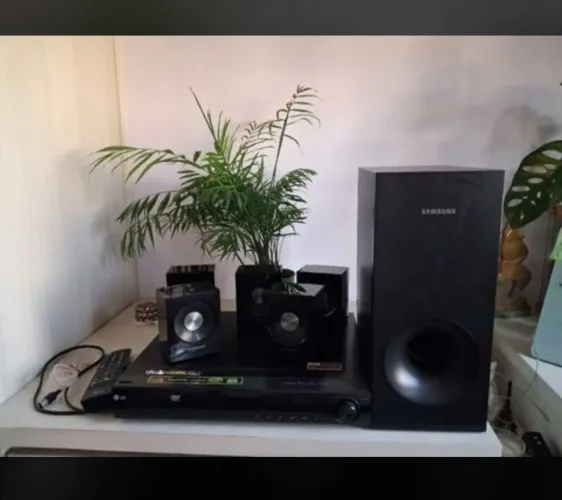 Home theather LG semi novo impecável