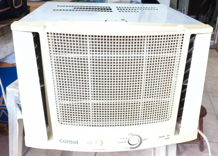 Ar condicionado Consul 110 volts 7.500 BTUs com três meses de garantia 
