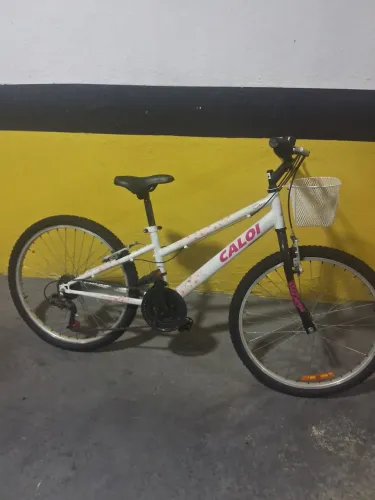 Bicicleta Caloi Ceci aro 24