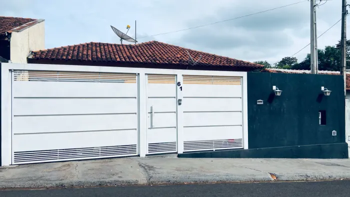 Vende-se casa em Uchôa 
