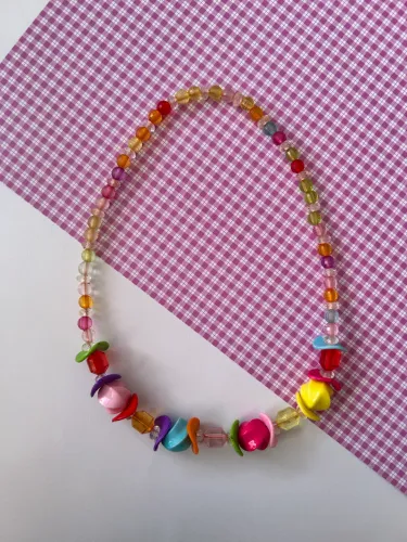 Colar multicolorido translúcido - Acessório infantil