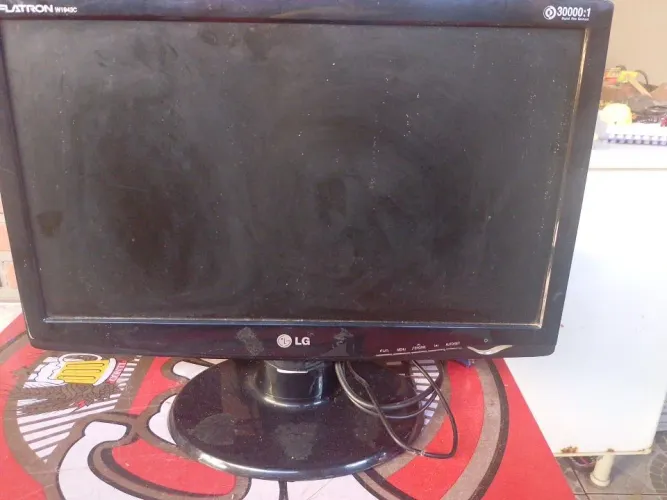 ? Monitor LG Flatron W1943C 18,5" - Funcionando