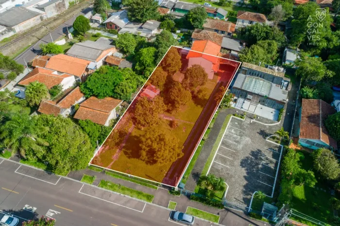Terreno Plano, ZR4, 20m² x 48m², Cristo Rei, Curitiba.