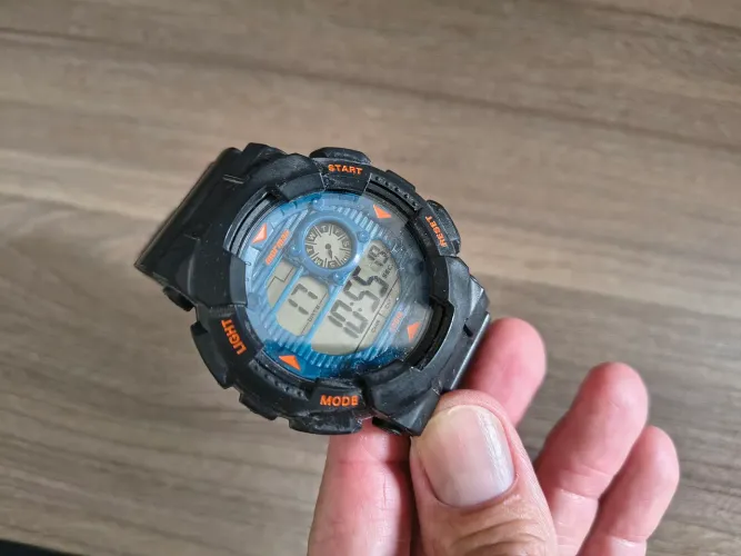 Relógio Mormaii estilo GShock