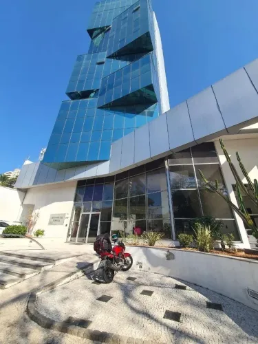 Sala à venda em Campinas, Cambuí, com 100 m², Condomínio Edifício Hannover Tower