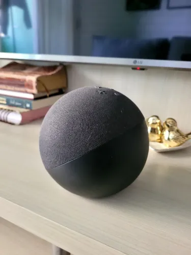 Alexa Echo Dot 5ª Geração ( modelo maior )