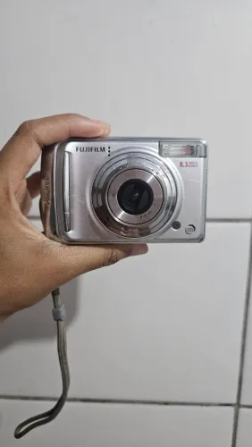 Câmera digital fujifilm finepix A800 (COM ERRO NO ZOOM)