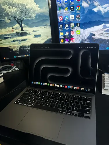 MacBook M1 2020