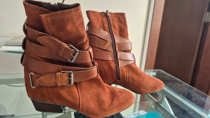 Botas.Olha o São João aí!