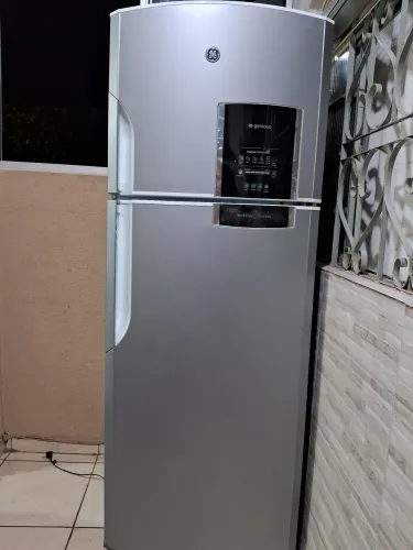 VENDO GELADEIRA USADA