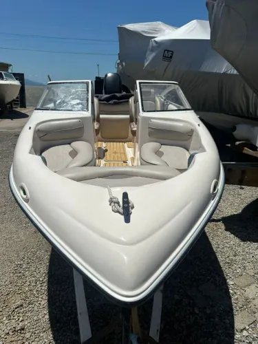 Lancha Focker 160 ano 2003 com motor Mercury 50 hp