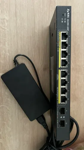 Switch gerenciável 8 portas POE +2 sfp gbe Zyxel GS1900-10hp