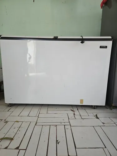 Vendo freezer 2 tampas esmaltec 420L