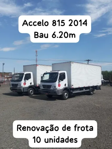 Accelo 815 2014 Baú 6.20m